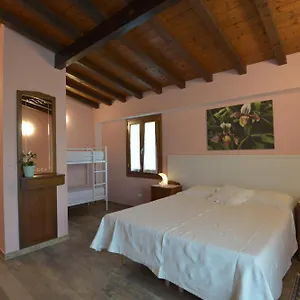 Alloggio per agriturismo Le Orchidee Di Corazza, Picedo